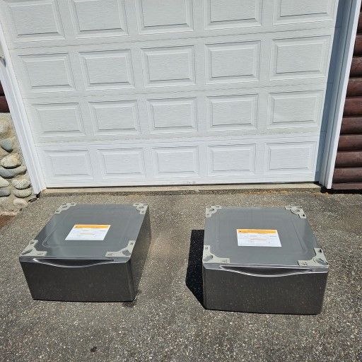 Kenmore 27 inch Pedestals for Washer and Dryer