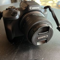 Canon Eos R100 Camera