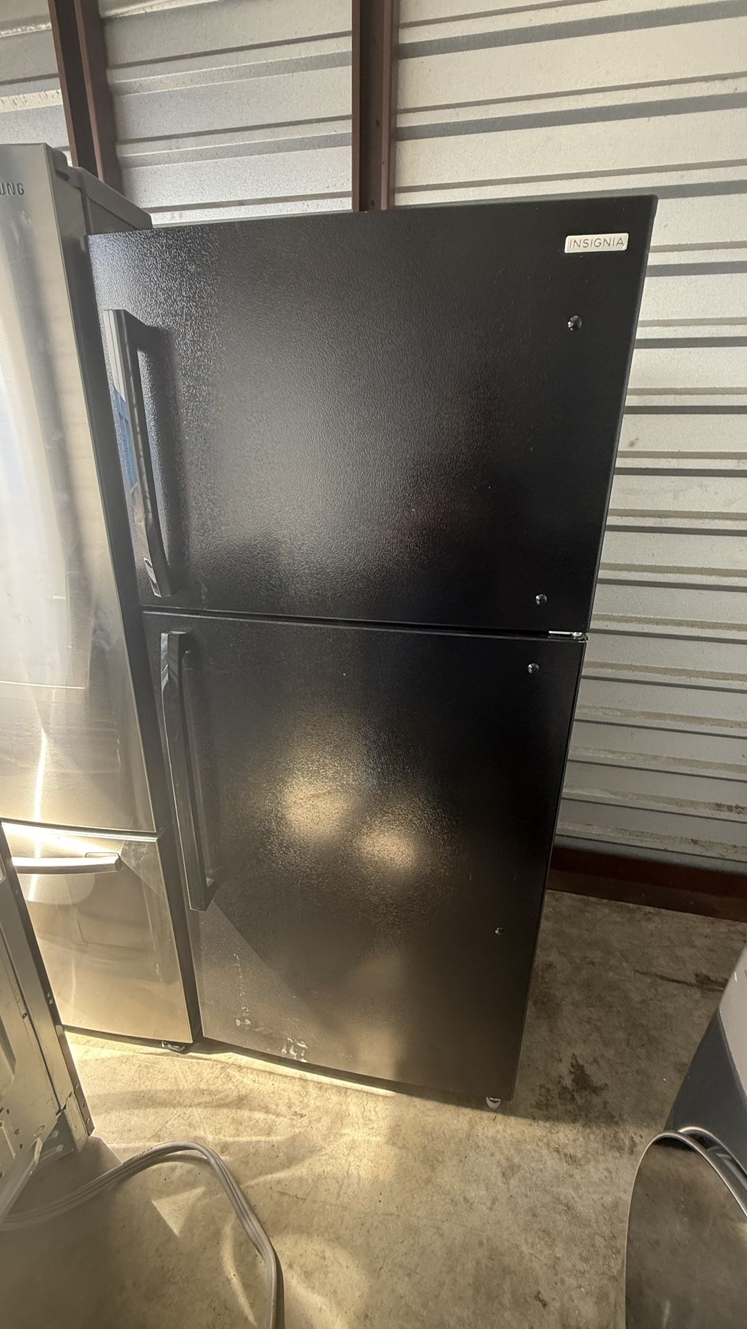Refrigerator 