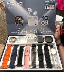 NEW smart watch With Lots Of Extras 