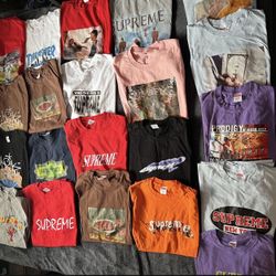 LOT OF SUPREME T SHIRTS SIZE MEDIUM *ALL MUST GO*