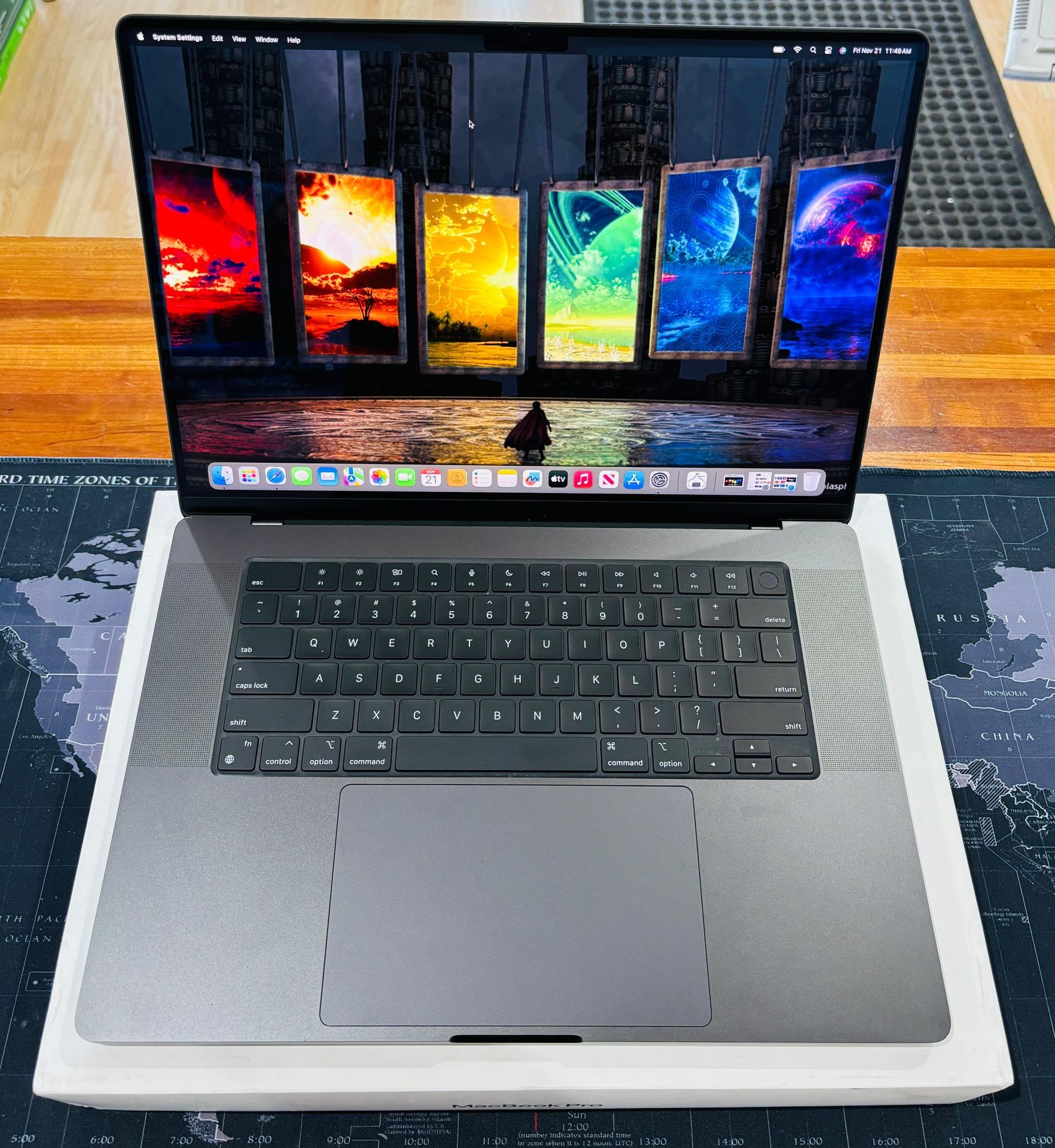 MACBOOK PRO 2024 💻 16” 24GB 512GB Apple Warranty 05/10/26 IN BOX Like New