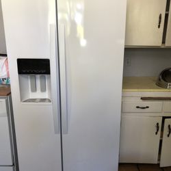 Whirlpool Refrigerator