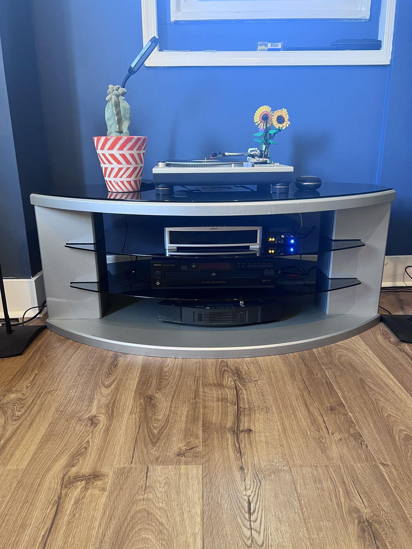 TV MEDIA STAND CONSOLE
