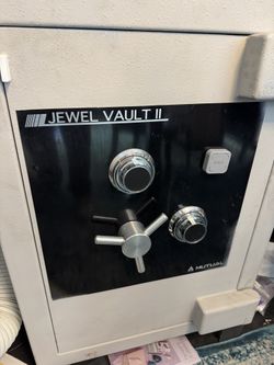 Mutual Jewel Vault II Commercial Jewelry Safe