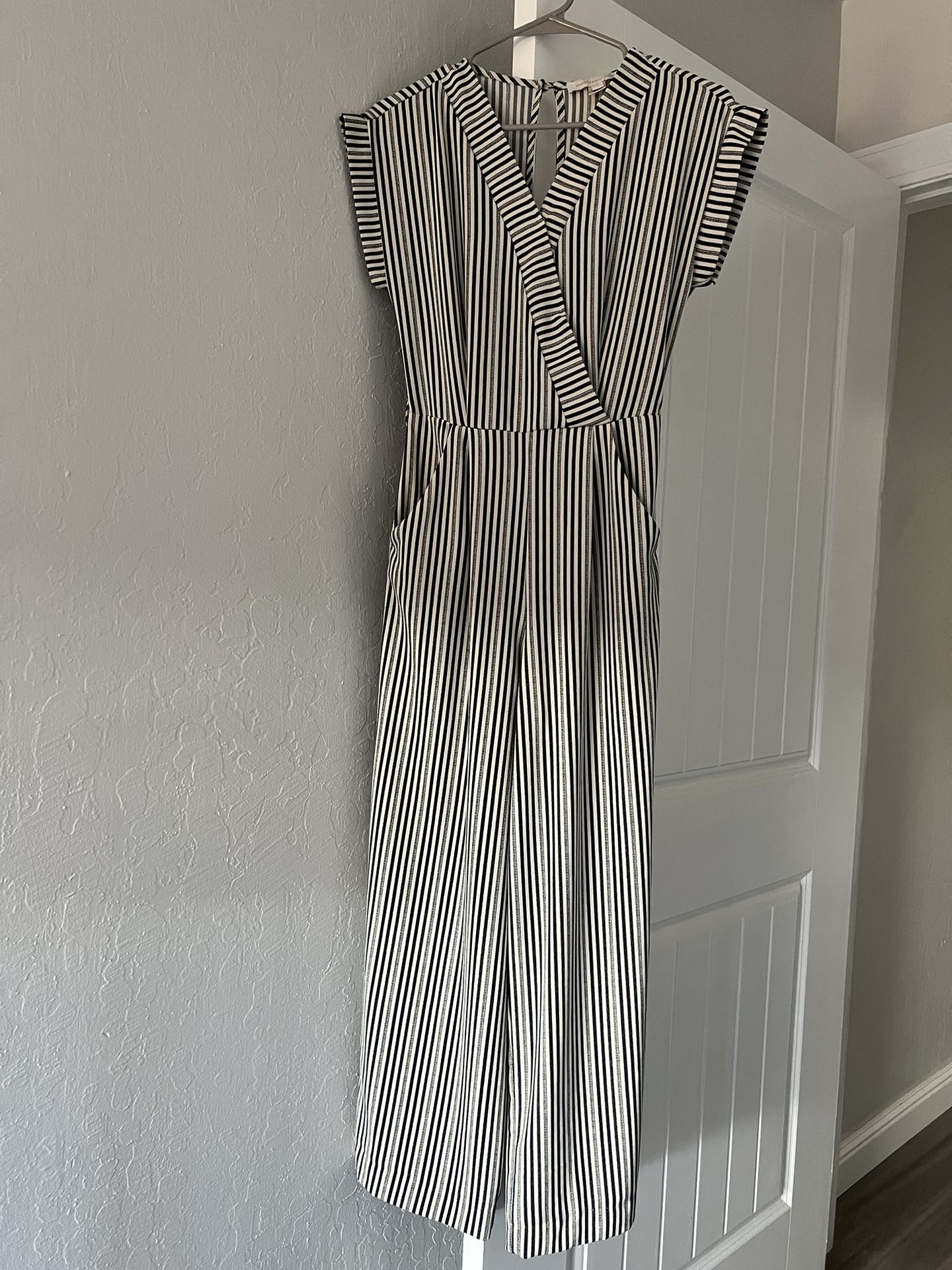 White And black Striped Vest Jumpsuit (Size S)