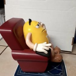 M&M Dispenser