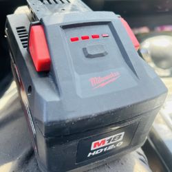 Milwaukee Forge M18 HD 12.0 Battery 
