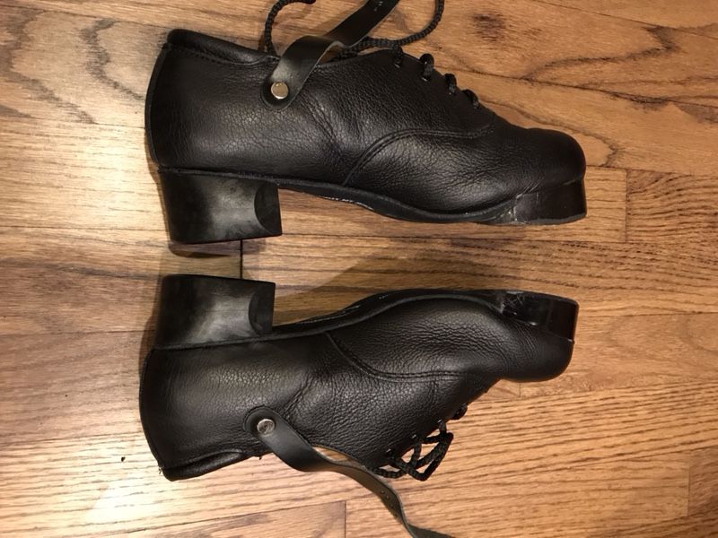 Rutherford Irish dance hard shoe. Size 5 1/2W for Sale in Arlington