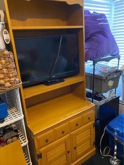 2 Piece Hutch $30