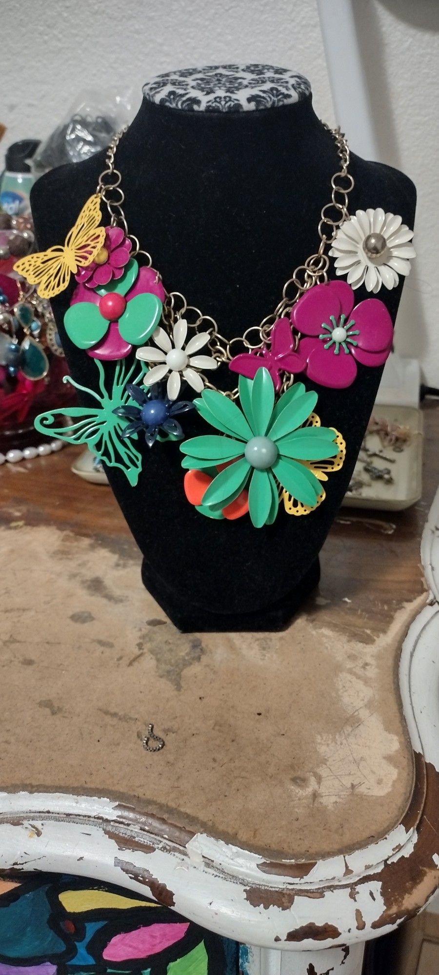 Vintage Multicolor Enameled Flower Necklace