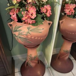 Roseville Bleeding Heart Jardiniere