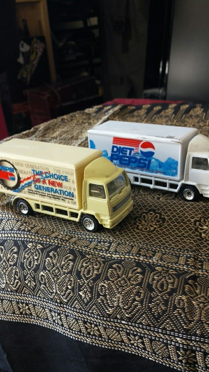 Vintage Pepsi Collectors Truck