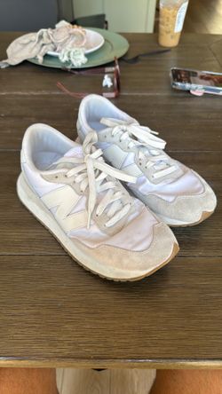 New Balance 237