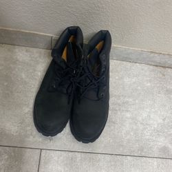 Women’s Shoes 7.5-8