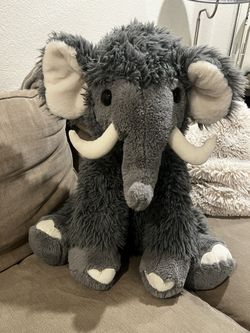 Elephant 