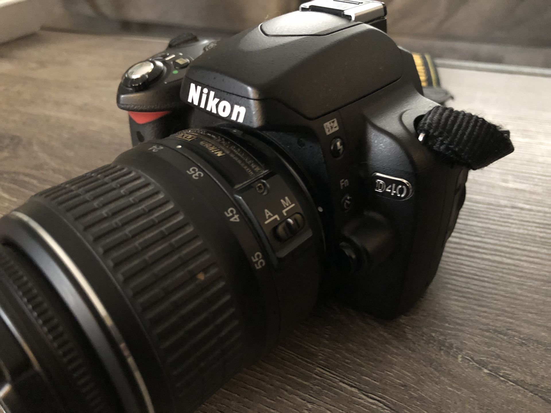 Nikon D40 (used)