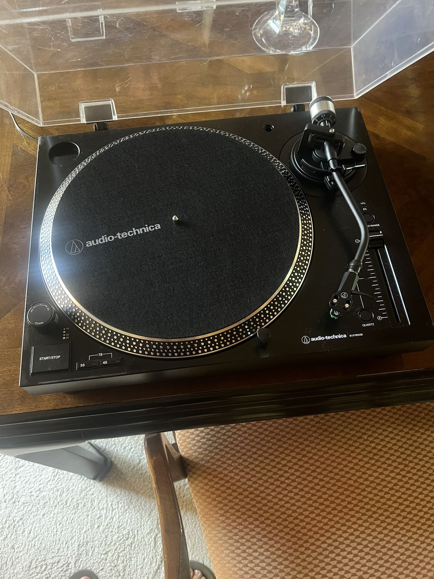 Audio-Technica AT-LP120XUSB Turntable / Record Player