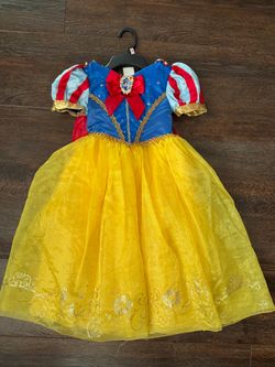 Snow White costume