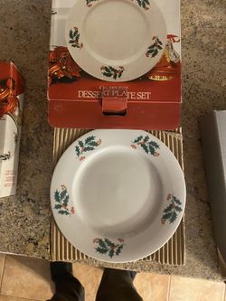 Porcelain Holiday Plates 