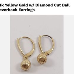 14k gold earrings 0.9 grams new