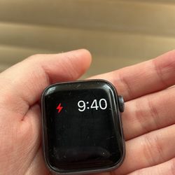 Apple Watch SE 