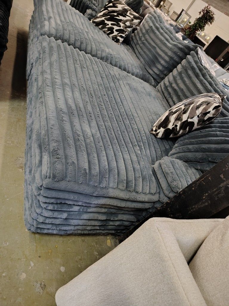 Double Luxury Sofa Cuddler!