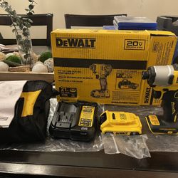 20v brushless Dewalt DCF840D1 Impact driver 1/4 with battery 2ah 