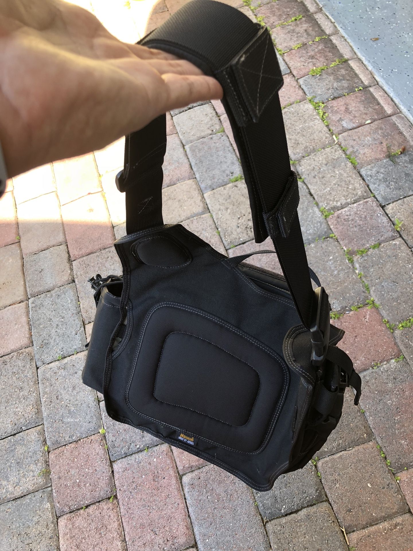 Maxpedition Mongo Versipack (Sling Pack)