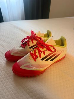 Soccer cleats