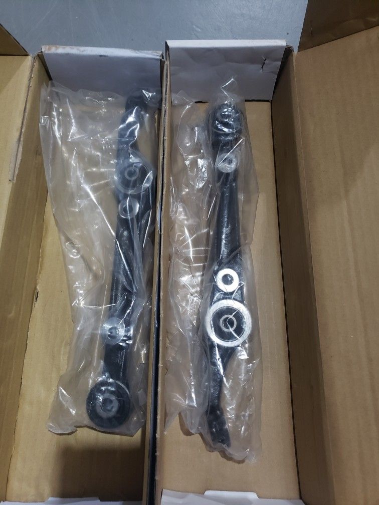 New Pair Of Dorman Lower Control Arms