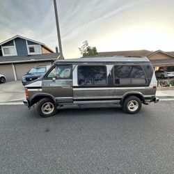 Dodge Ram Van B(contact info removed)