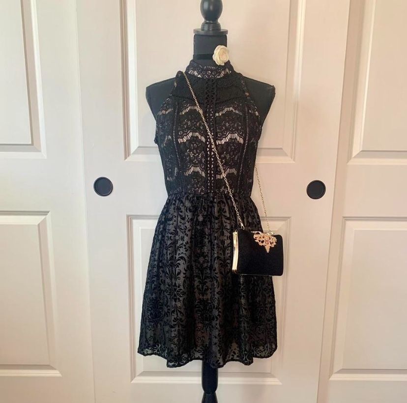Black dress with shimmery slip 🖤
