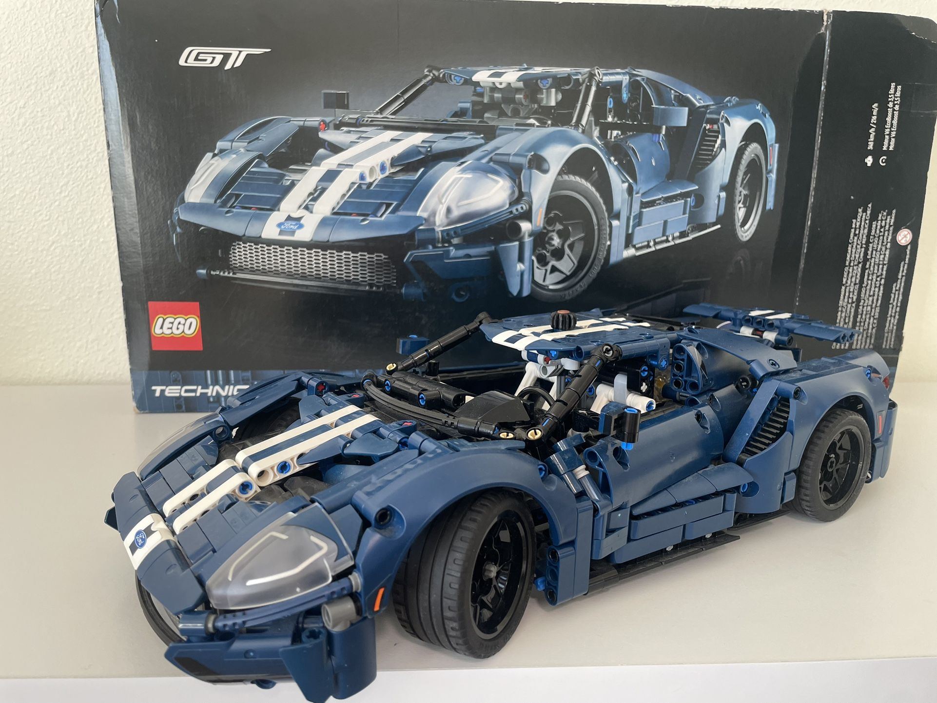 Lego Technic Ford GT 42154