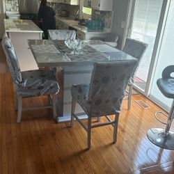 Kitchen Table With 4 Chairs