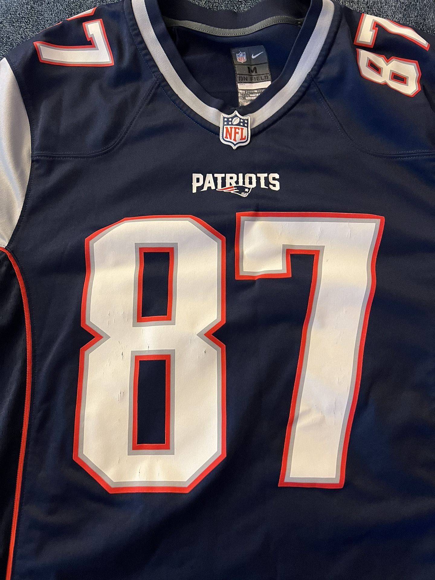 Nike Patriots Gronkowski Jersey (size M)