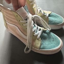 Kids Shows Size 2.5 Y