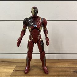 MK 46 Marvel Legends        SEND ME YOUR OFFERS