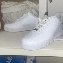 Nike Air Force 1