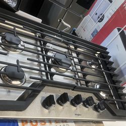 Stainless Steel 30” Whirlpool Built In CookTop Open Box 