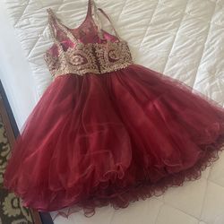 BEAUTIFUL  PARTY  DRESS  EXCELLENT CONDITION   