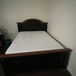 Queen Size Bed And Dresser