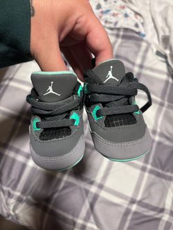 Baby shoes
