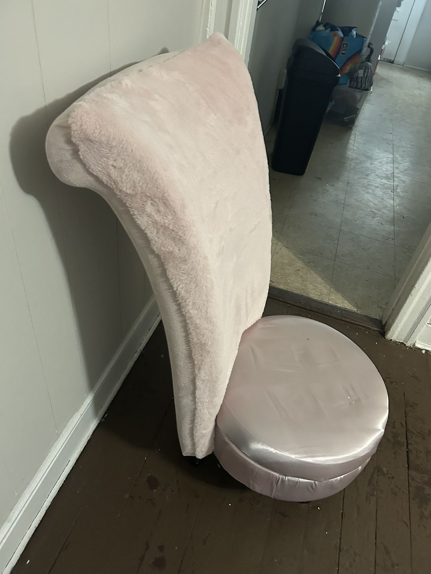 Pink Chair Low