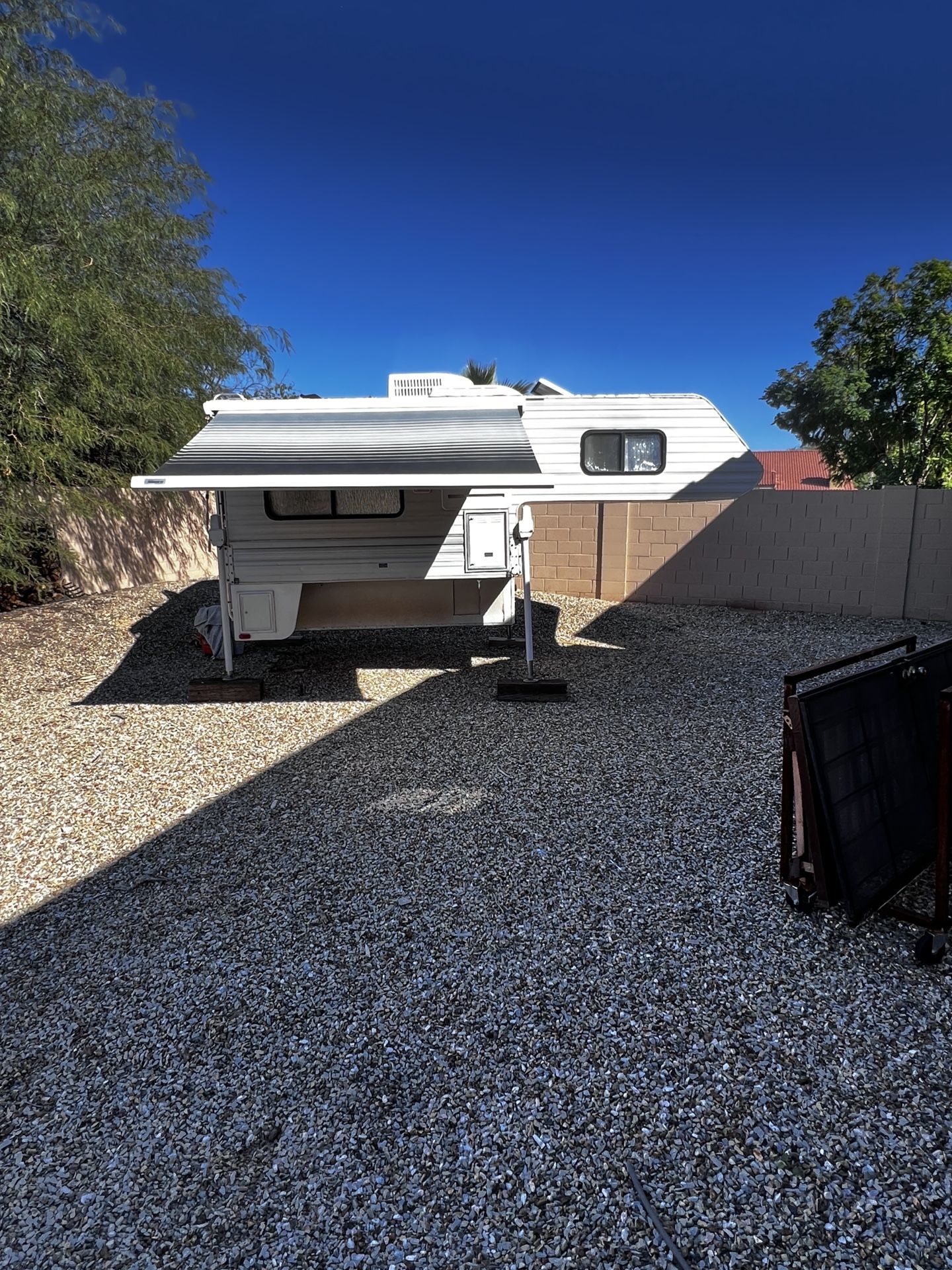 03 Lance truck Camper