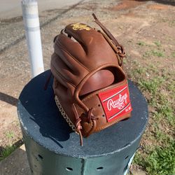 Rawlings HEART OF THE HIDE 11 3/4”INFIELD/PITCHER'S GLOVE