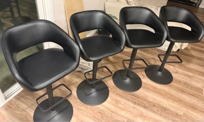 Set of 4 Black Adjustable Bar Stools