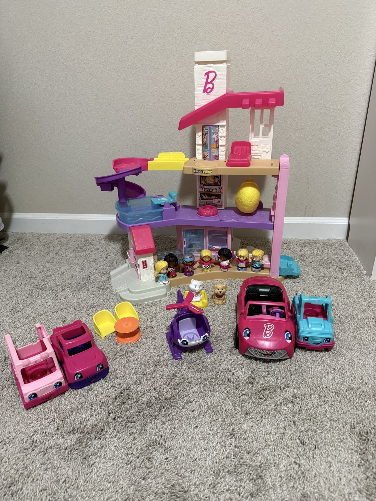 Little People Barbie House/Accessories