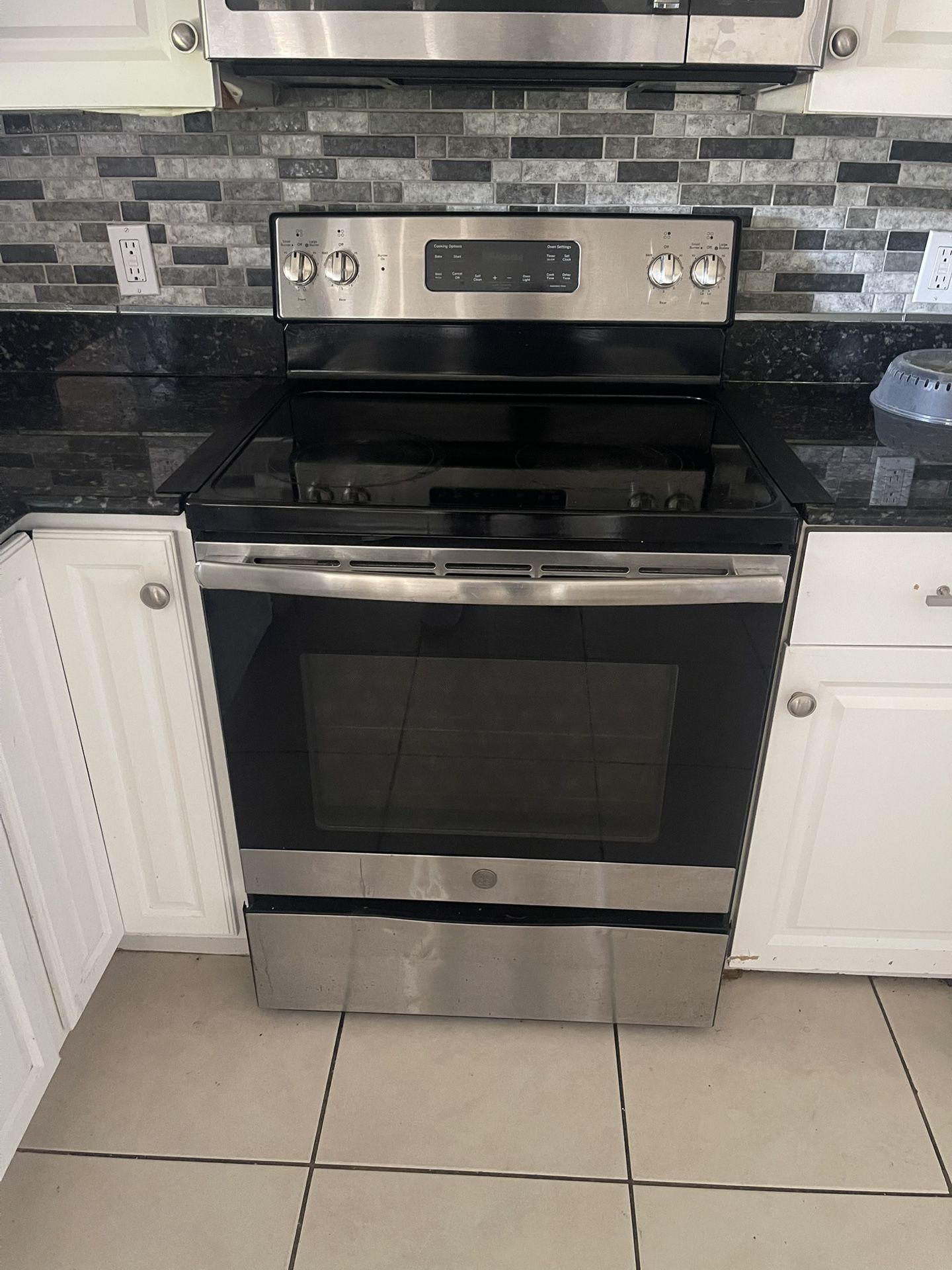 GE Glass Top stove