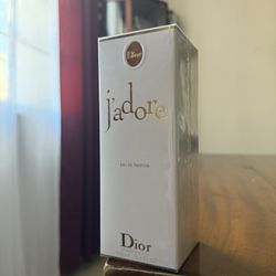 Christian Dior J’adore Eau De Parfum